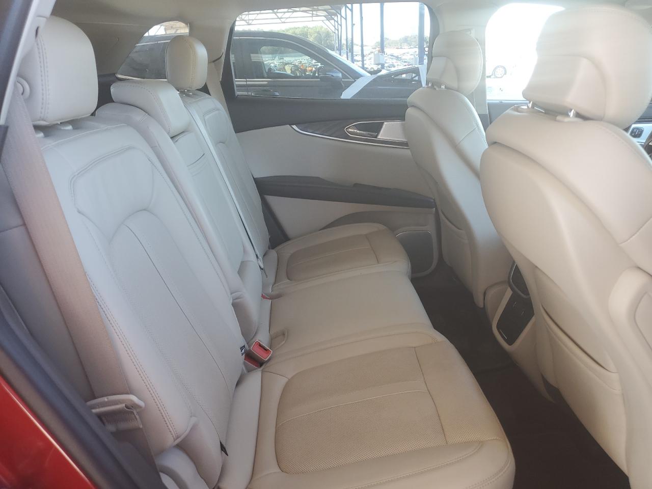 2020 Lincoln Nautilus Reserve Red vin: 2LMPJ8KP0LBL02055