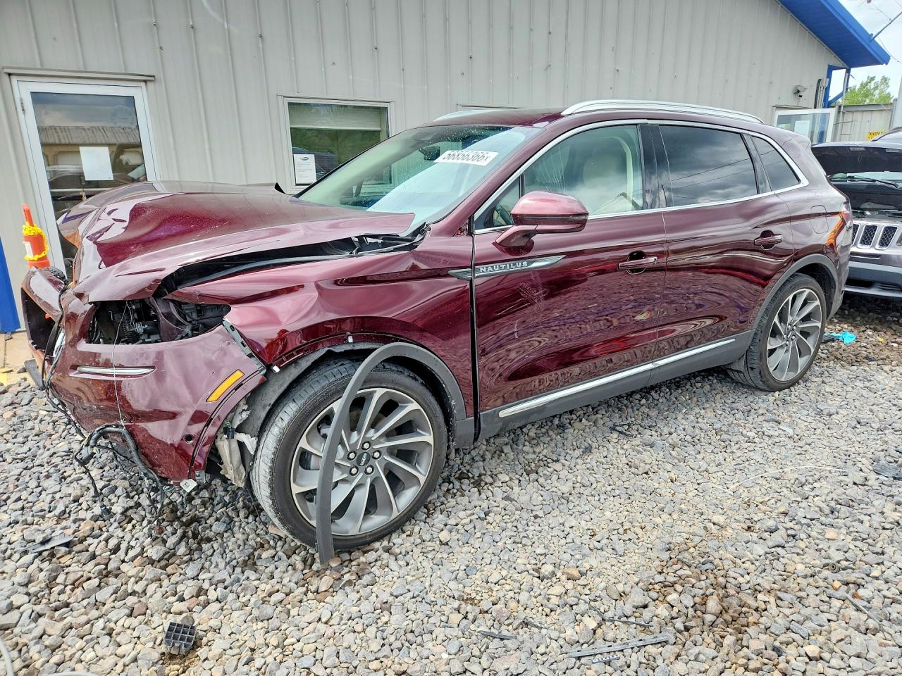 2023 Lincoln Nautilus Reserve Burgundy vin: 2LMPJ8KP0PBL07729
