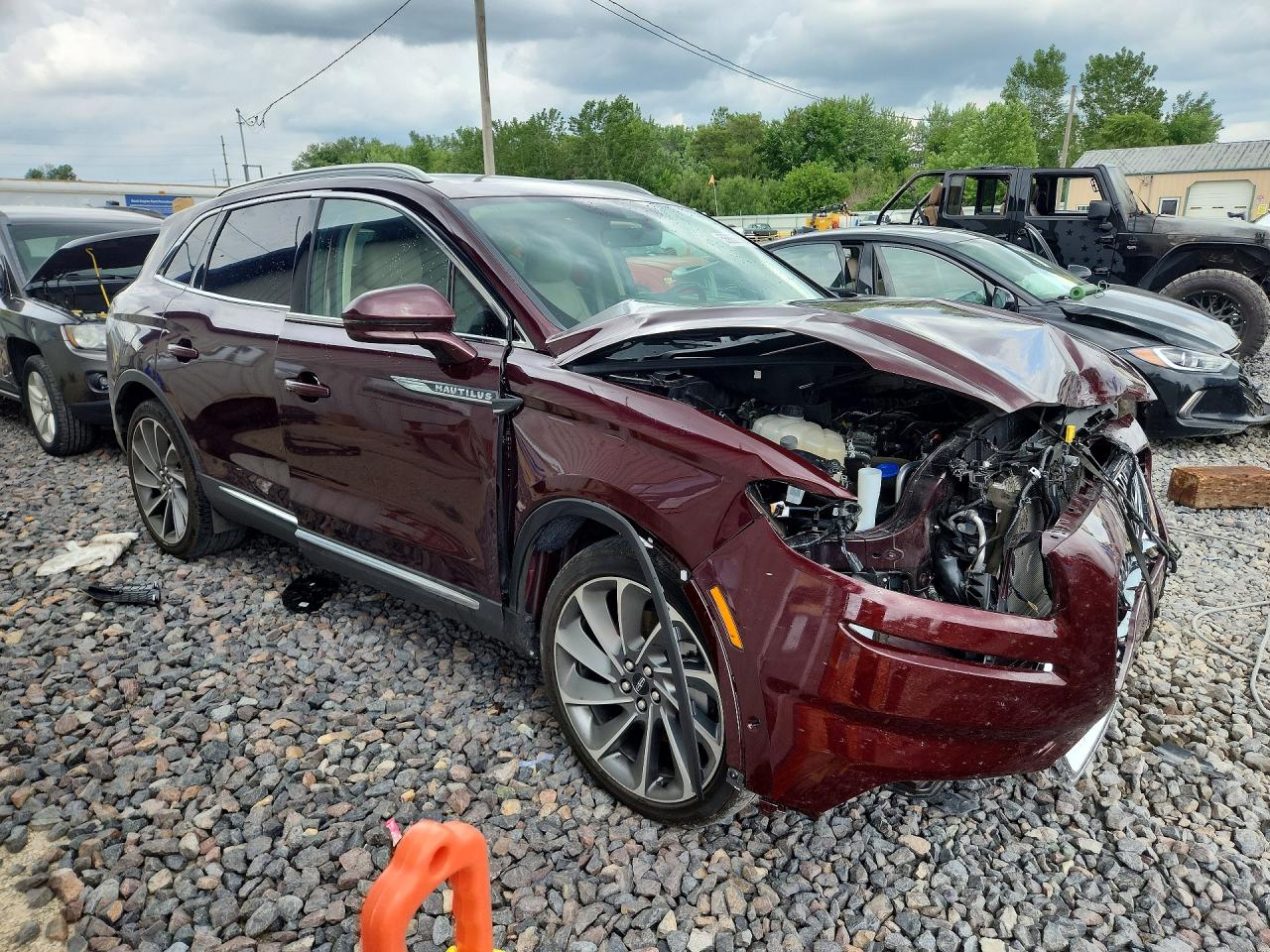 2023 Lincoln Nautilus Reserve Burgundy vin: 2LMPJ8KP0PBL07729