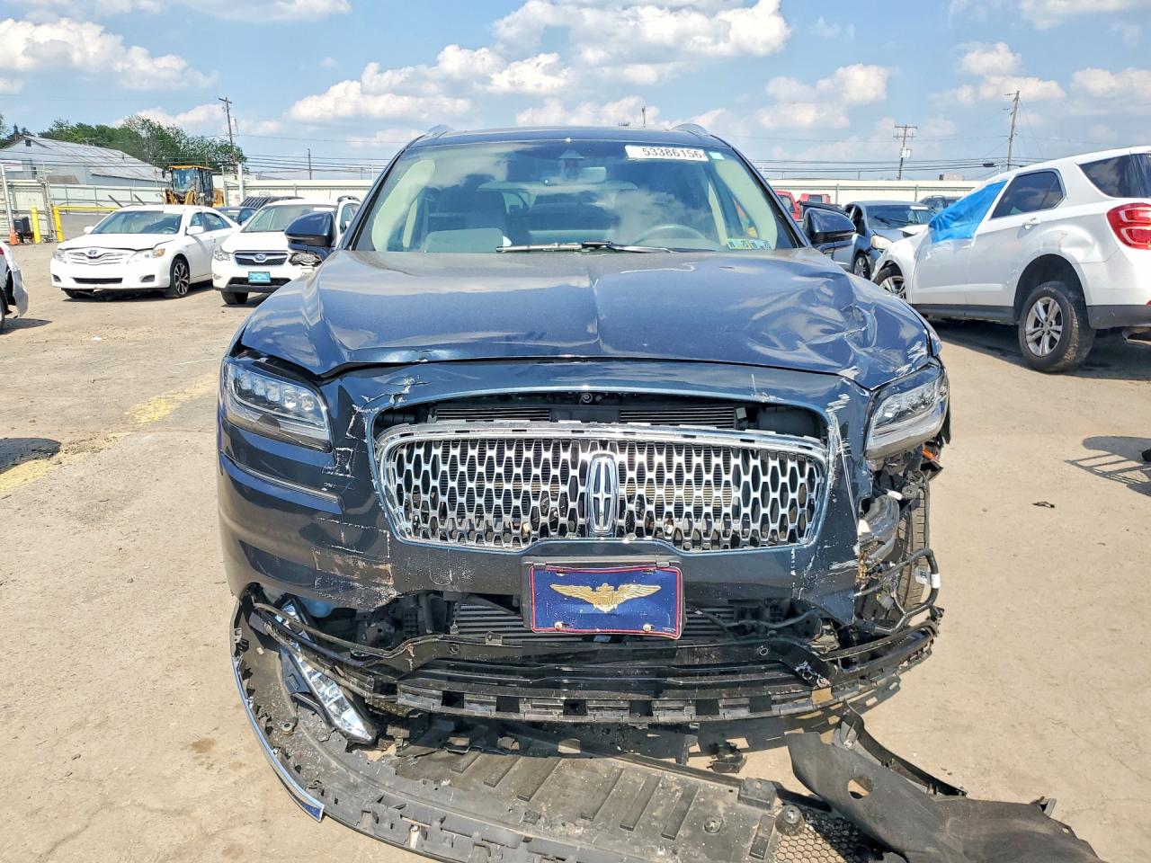 2023 Lincoln Nautilus Reserve Gray vin: 2LMPJ8KP0PBL13921