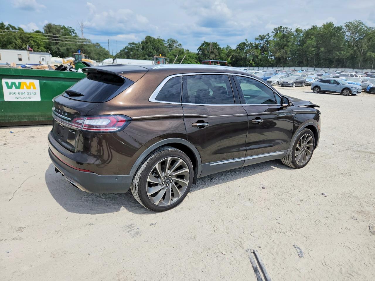 2020 Lincoln Nautilus Reserve Brown vin: 2LMPJ8KP2LBL22274