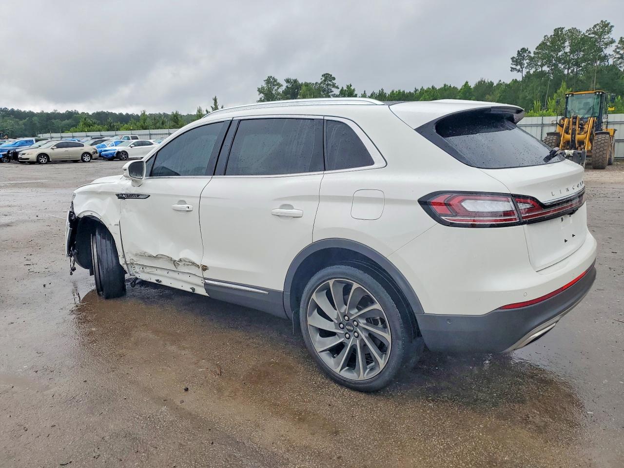 2022 Lincoln Nautilus Reserve White vin: 2LMPJ8KP7NBL15758