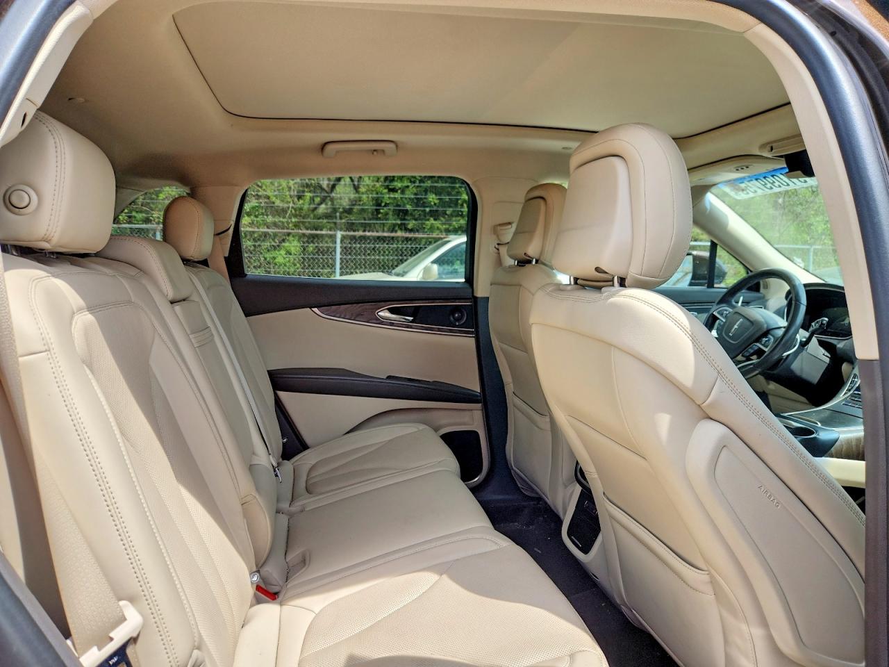 2020 Lincoln Nautilus Reserve Brown vin: 2LMPJ8KP8LBL15491