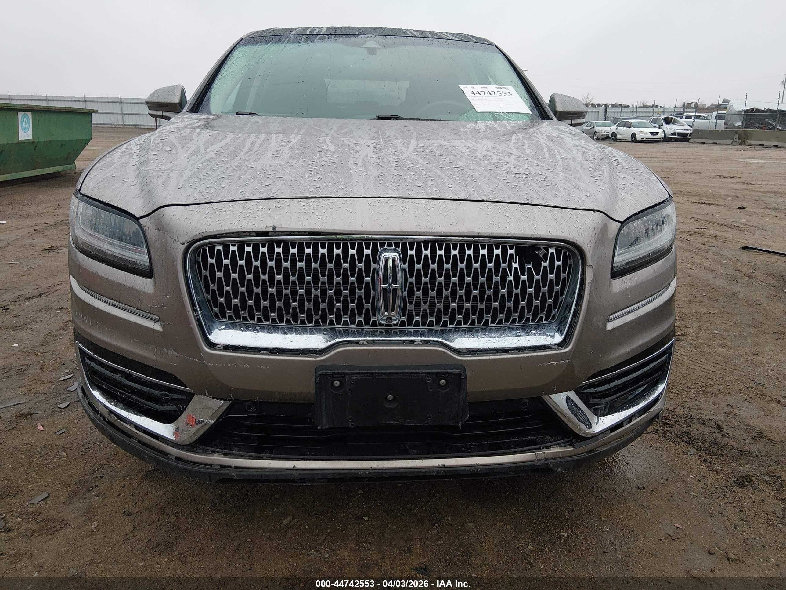 2020 Lincoln Nautilus Reserve Tan vin: 2LMPJ8KP9LBL23888
