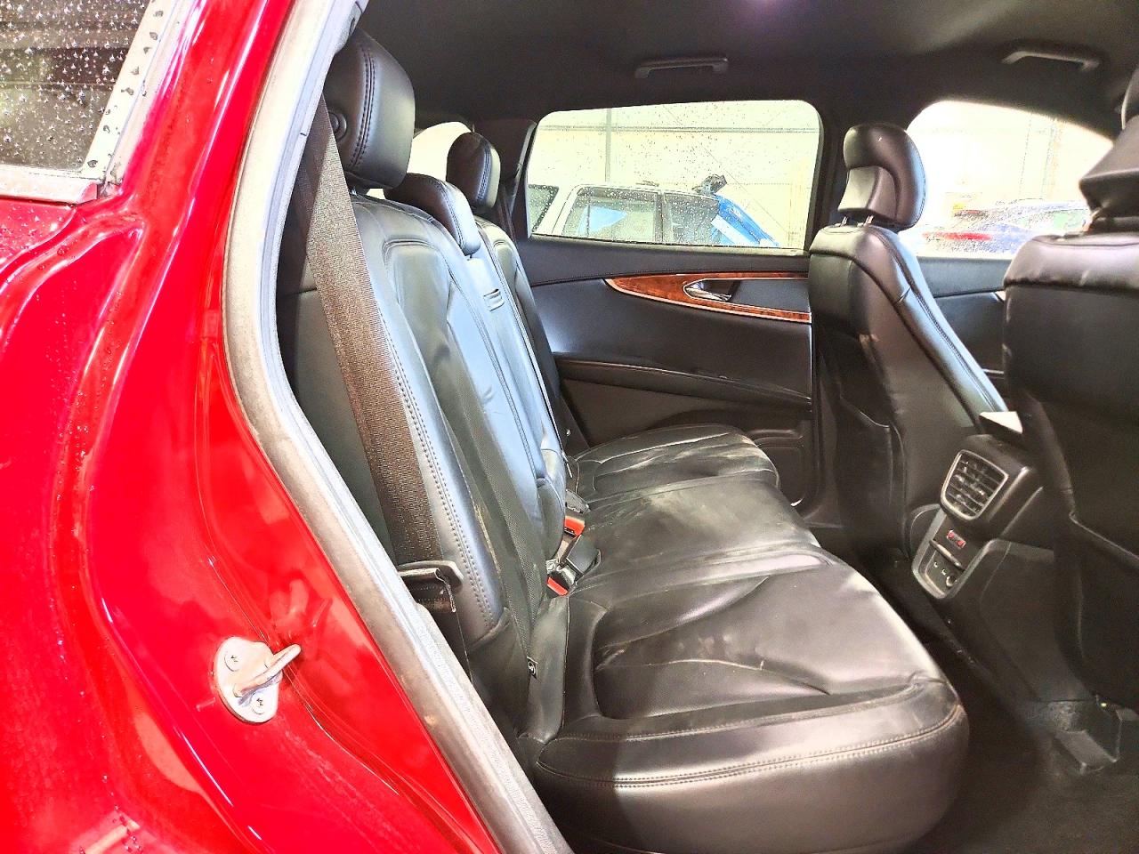 2017 Lincoln Mkx Select Burgundy vin: 2LMPJ8KR5HBL44956