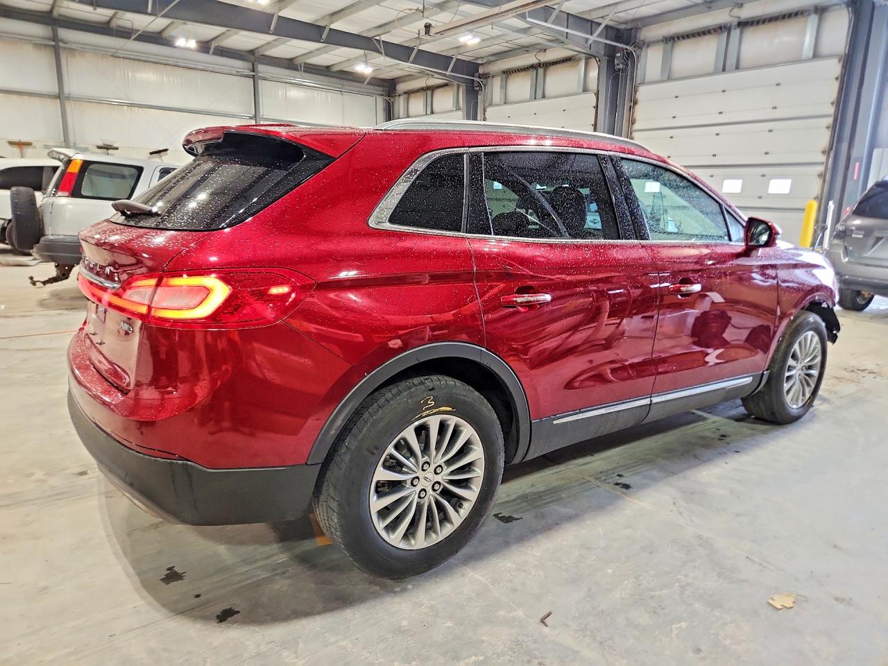 2017 Lincoln Mkx Select Burgundy vin: 2LMPJ8KR5HBL44956