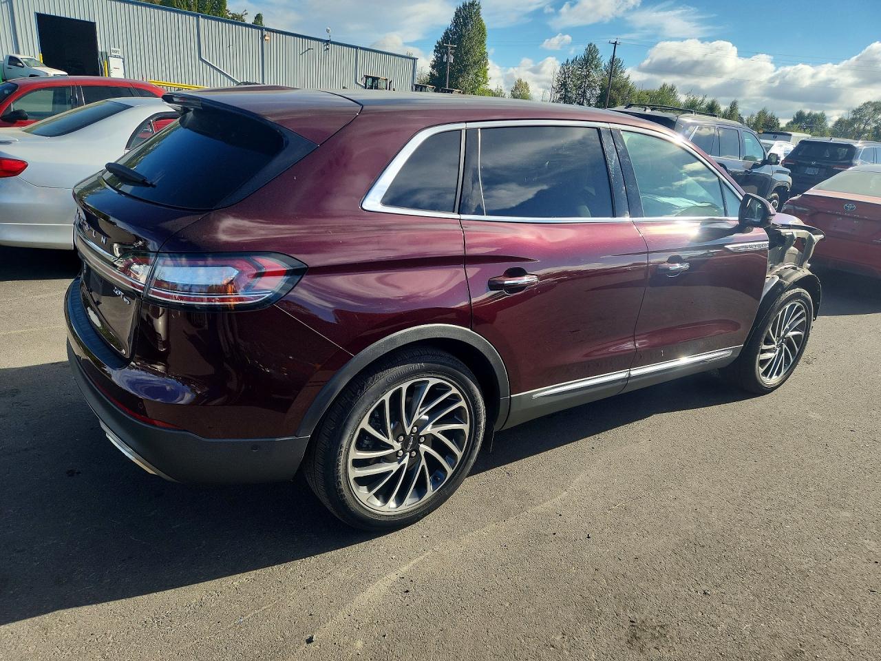 2019 Lincoln Nautilus Reserve Red vin: 2LMPJ8L93KBL32746