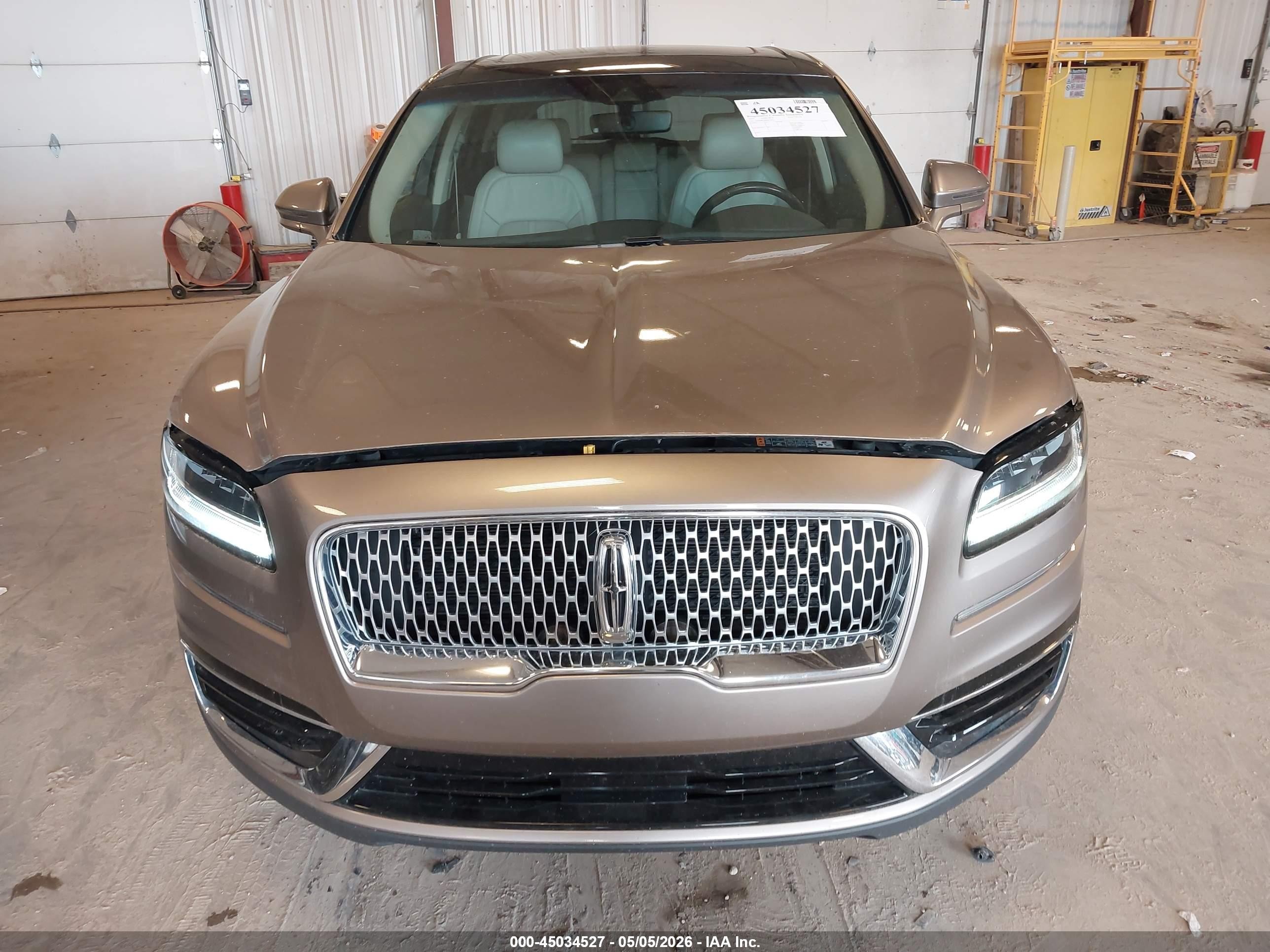 2019 Lincoln Nautilus Reserve Tan vin: 2LMPJ8L94KBL58613