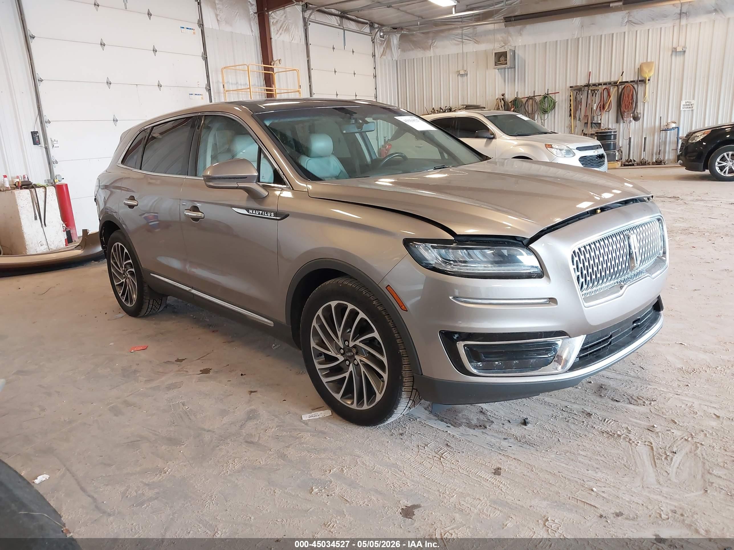 2019 Lincoln Nautilus Reserve Tan vin: 2LMPJ8L94KBL58613