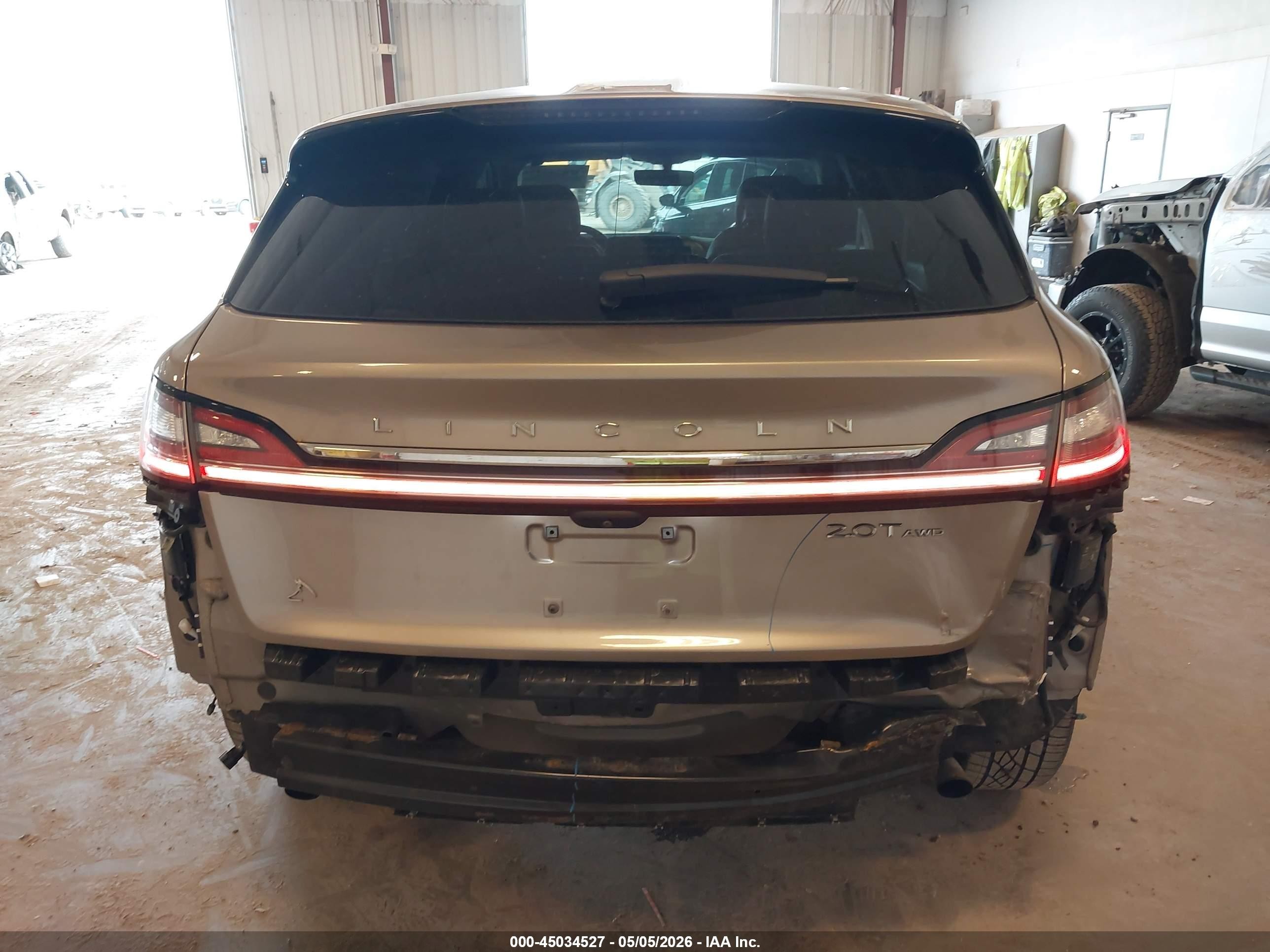2019 Lincoln Nautilus Reserve Tan vin: 2LMPJ8L94KBL58613
