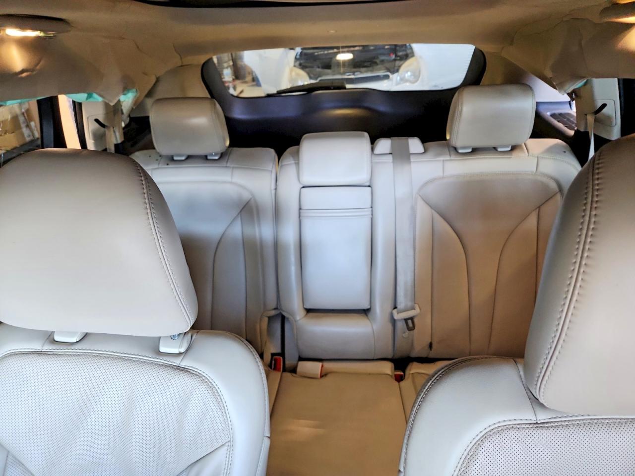 2019 Lincoln Nautilus Reserve Silver vin: 2LMPJ8L97KBL13763