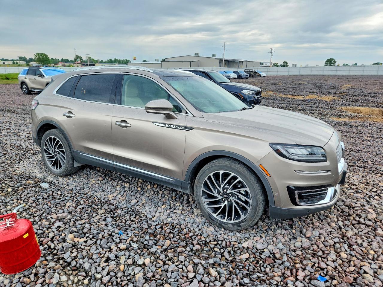 2019 Lincoln Nautilus Reserve Silver vin: 2LMPJ8L9XKBL12560