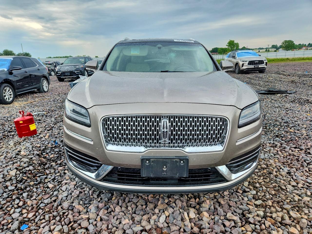 2019 Lincoln Nautilus Reserve Silver vin: 2LMPJ8L9XKBL12560