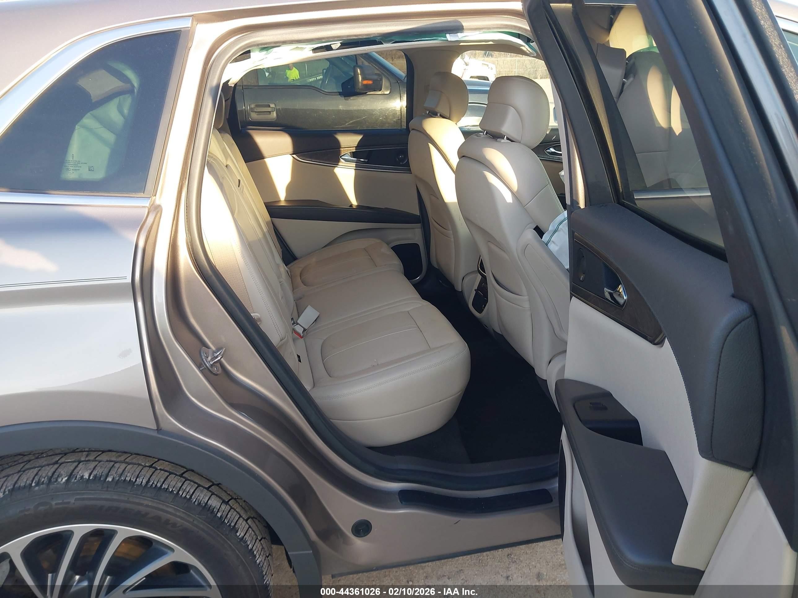 2019 Lincoln Nautilus Reserve Brown vin: 2LMPJ8LP1KBL51391