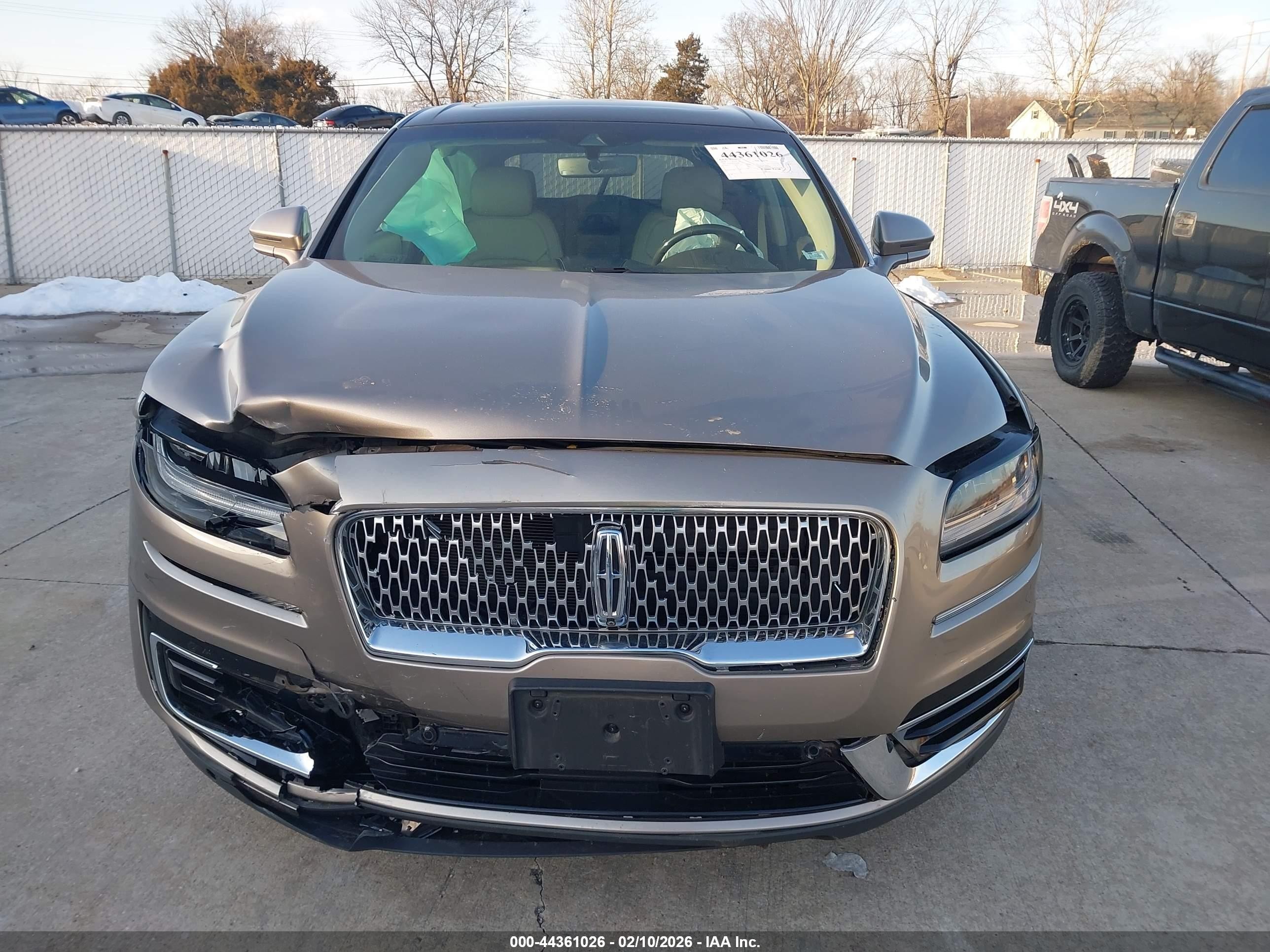2019 Lincoln Nautilus Reserve Brown vin: 2LMPJ8LP1KBL51391