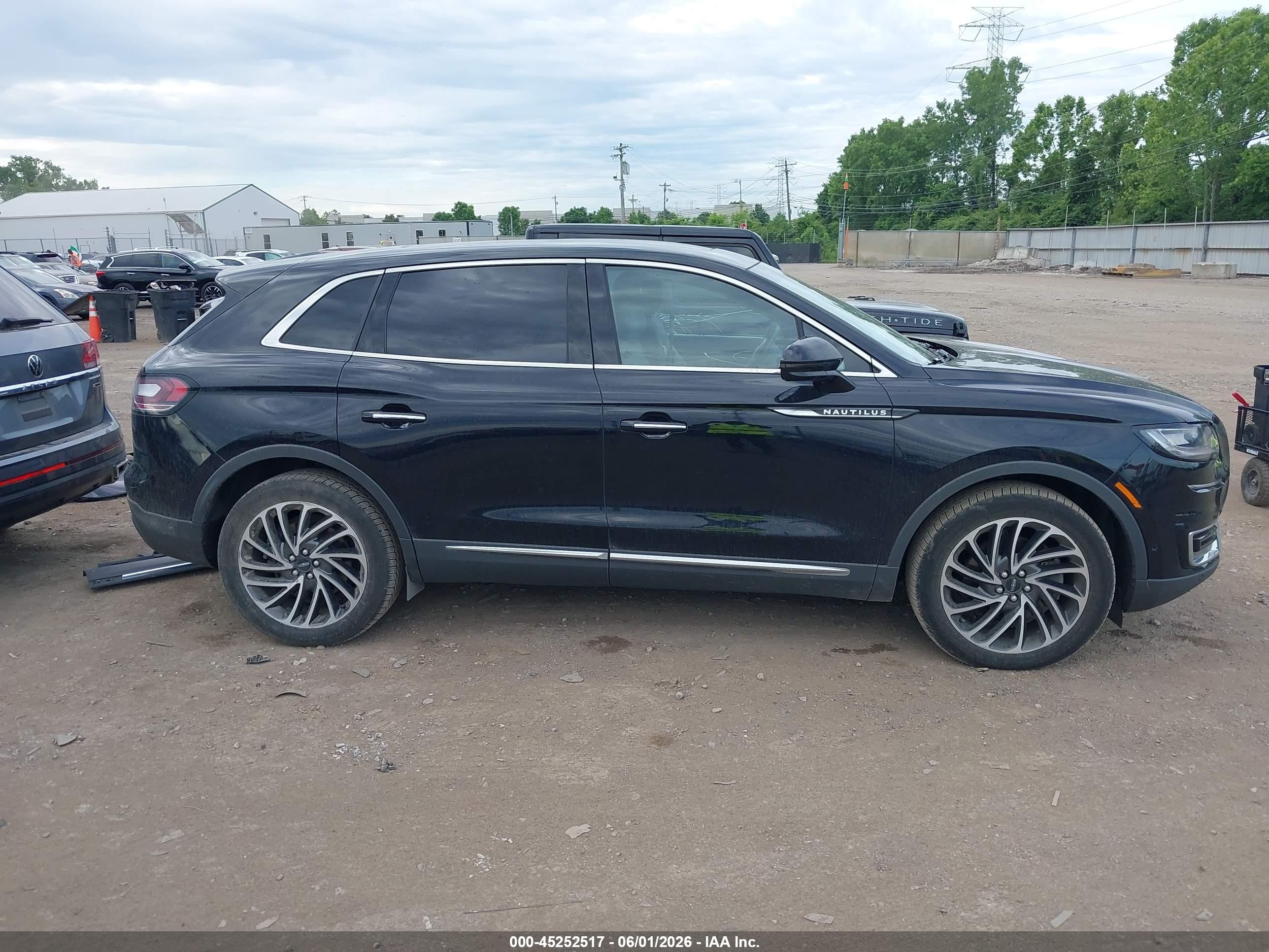 2019 Lincoln Nautilus Reserve Black vin: 2LMPJ8LP3KBL21728