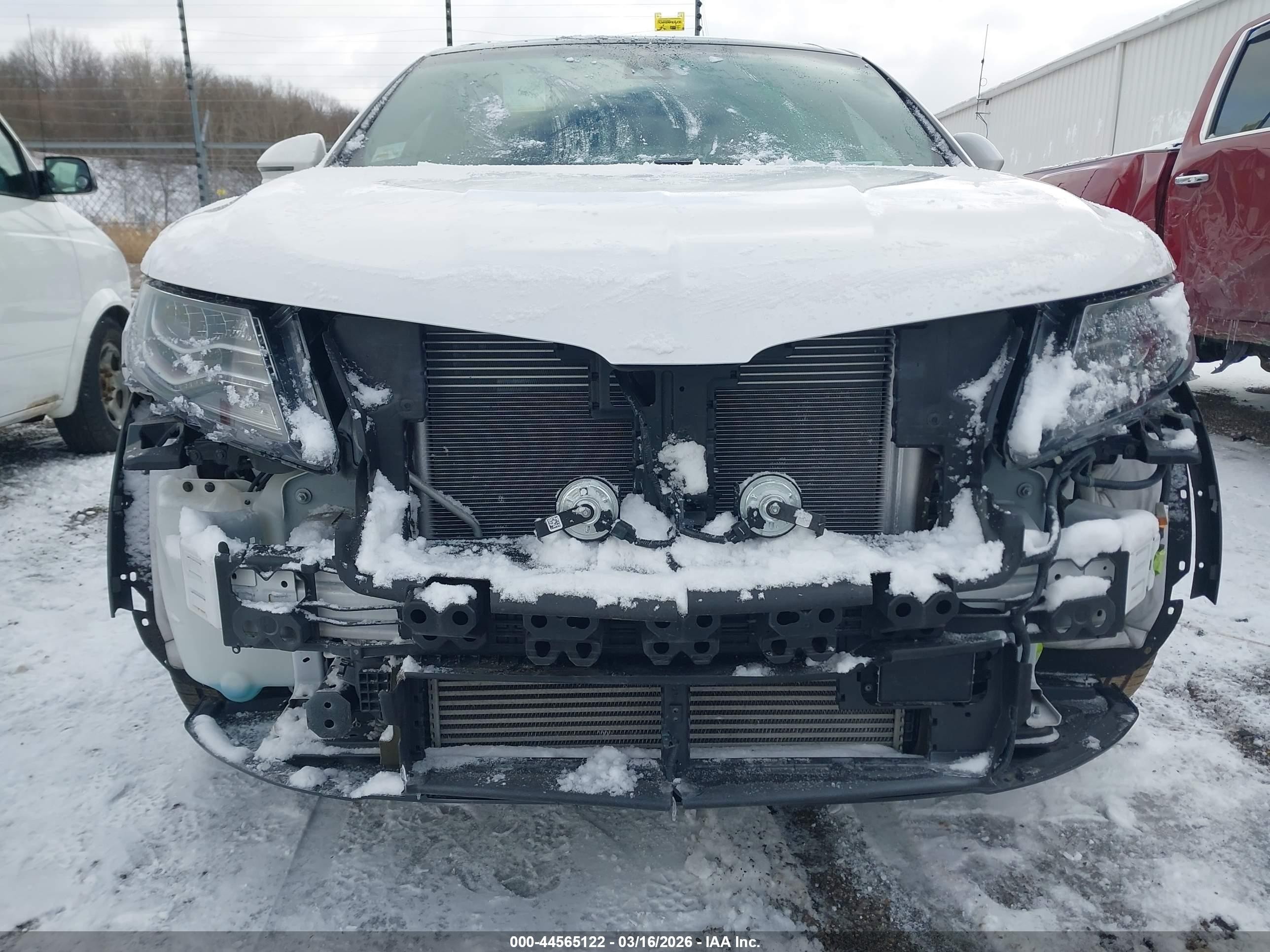 2018 Lincoln Mkx Reserve White vin: 2LMPJ8LP4JBL34972