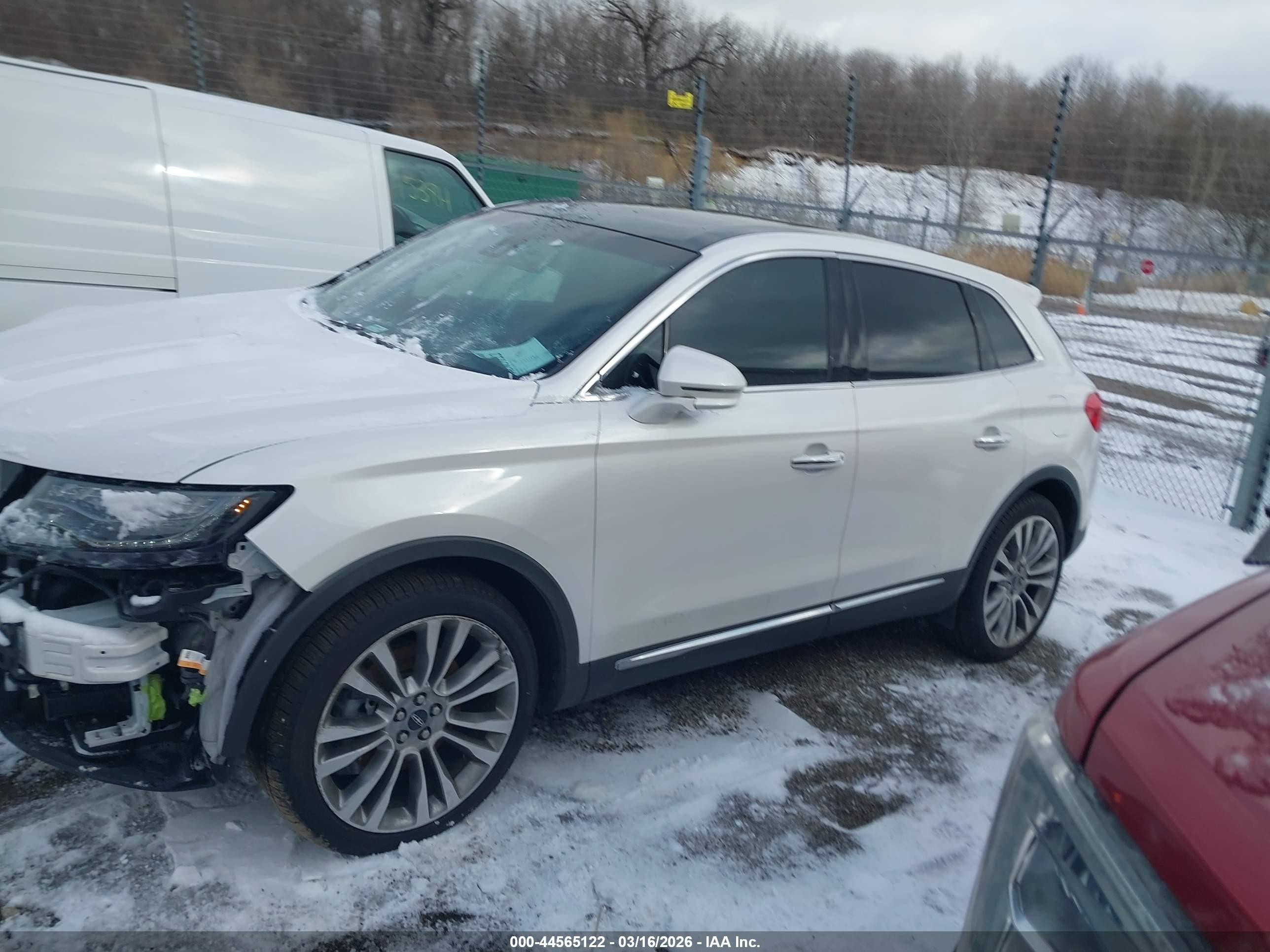 2018 Lincoln Mkx Reserve White vin: 2LMPJ8LP4JBL34972