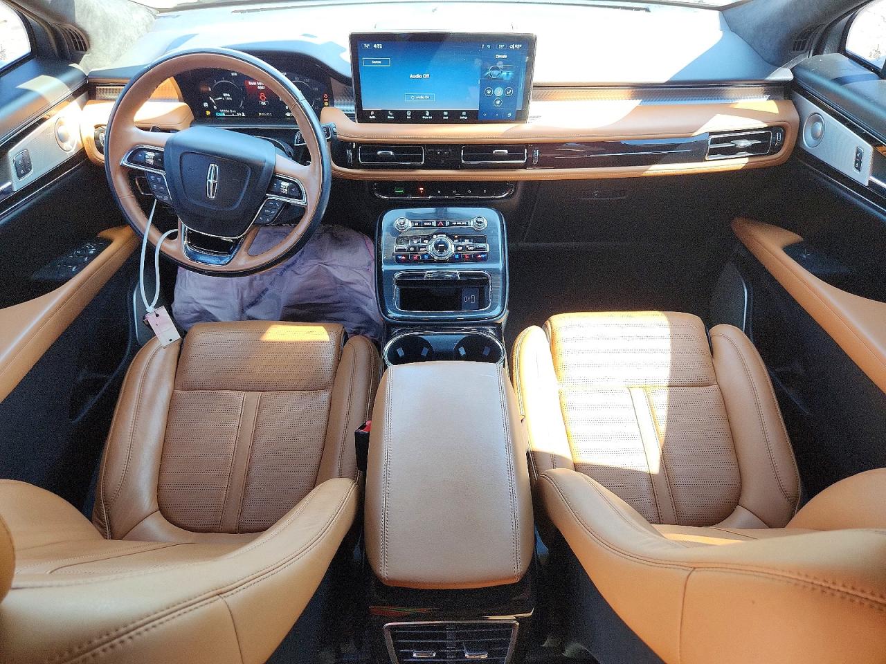2022 Lincoln Nautilus Black Label White vin: 2LMPJ9JPXNBL05569