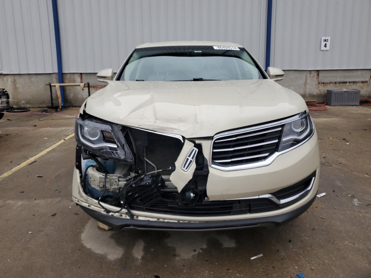 2016 Lincoln Mkx Select Cream vin: 2LMTJ6KP9GBL79242