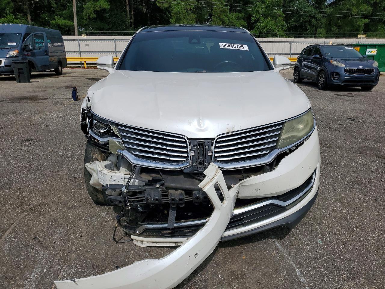 2016 Lincoln Mkx Reserve White vin: 2LMTJ6LR7GBL56056