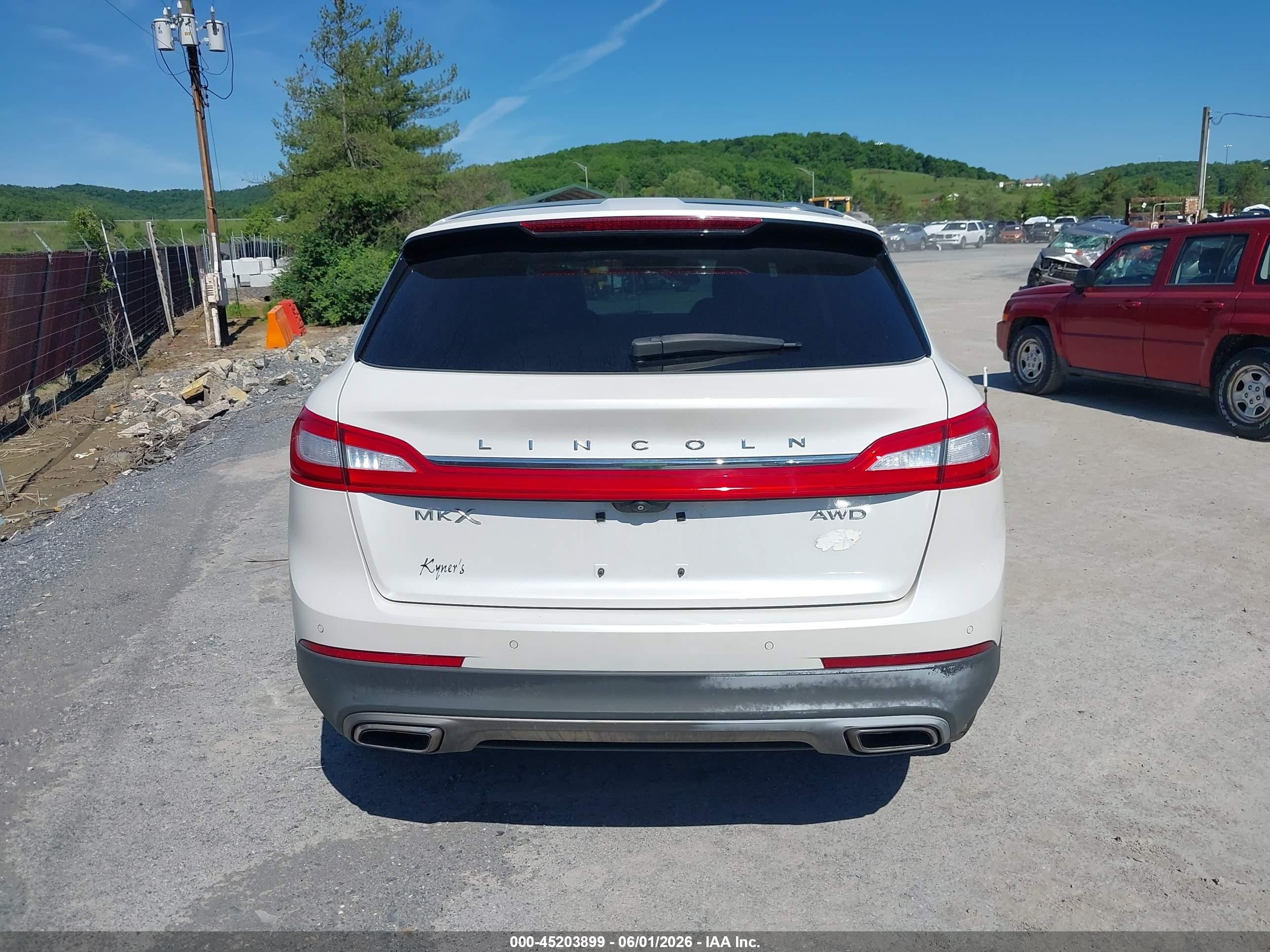 2016 Lincoln Mkx Reserve White vin: 2LMTJ8LR6GBL23139