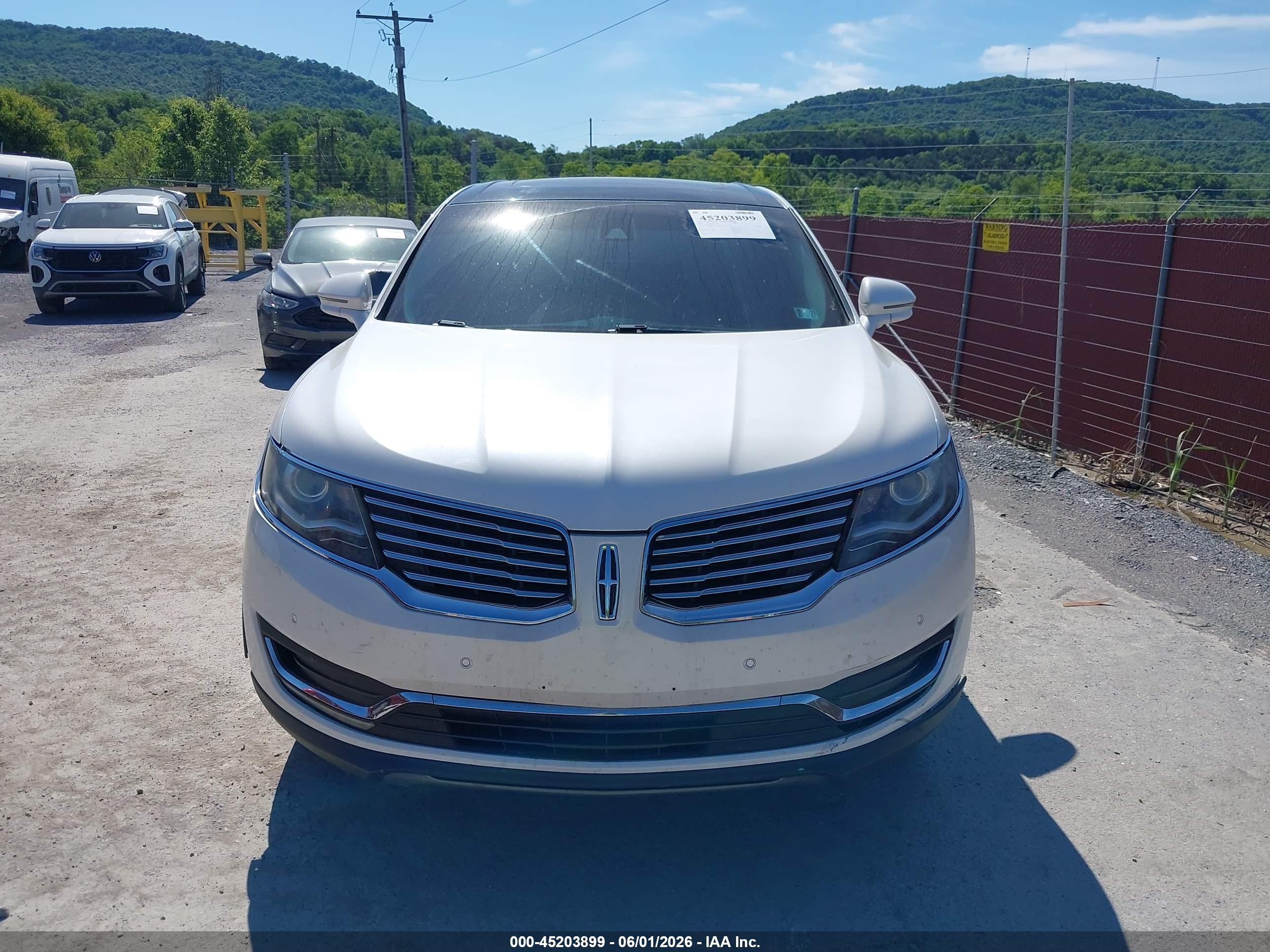2016 Lincoln Mkx Reserve White vin: 2LMTJ8LR6GBL23139