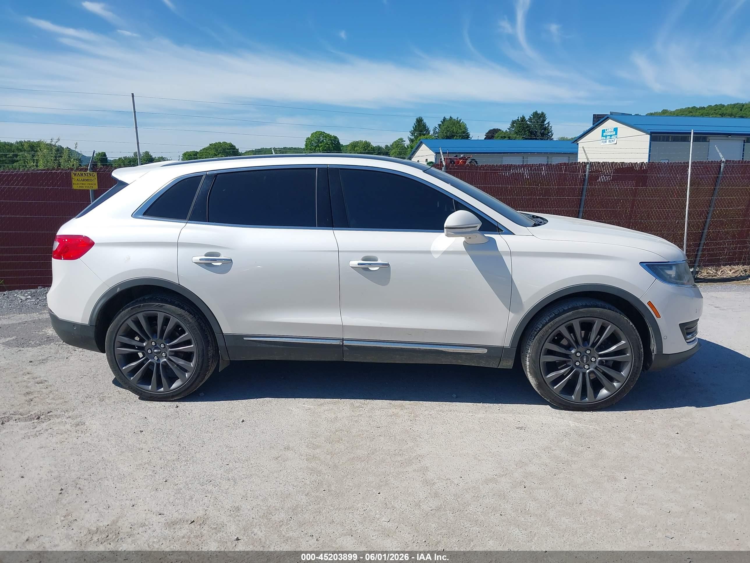 2016 Lincoln Mkx Reserve White vin: 2LMTJ8LR6GBL23139
