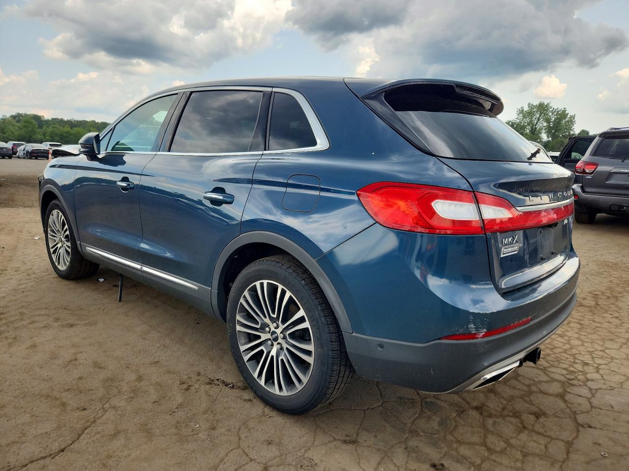 2016 Lincoln Mkx Reserve Blue vin: 2LMTJ8LR9GBL32076