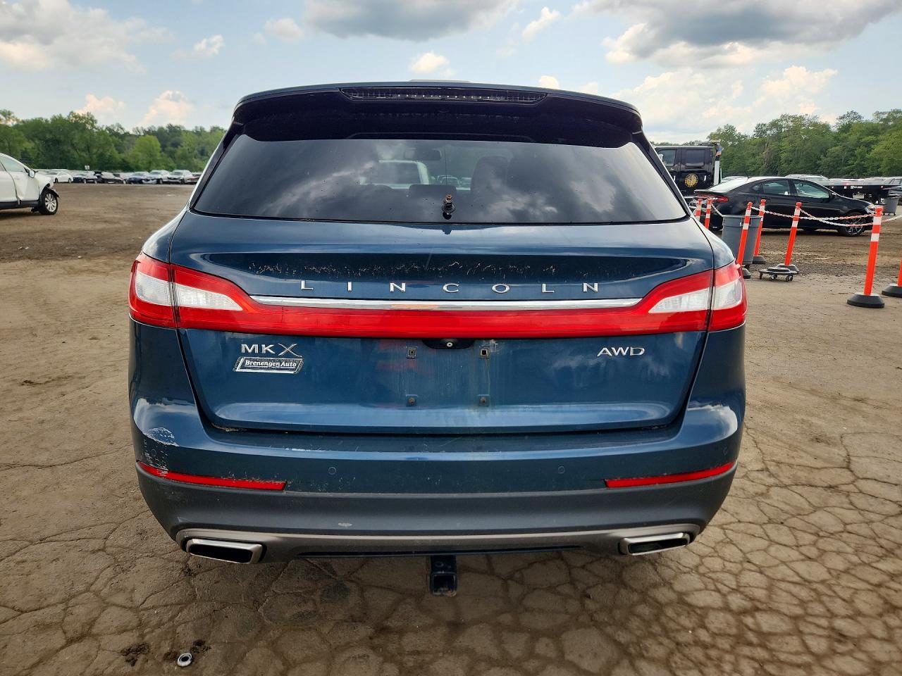 2016 Lincoln Mkx Reserve Blue vin: 2LMTJ8LR9GBL32076
