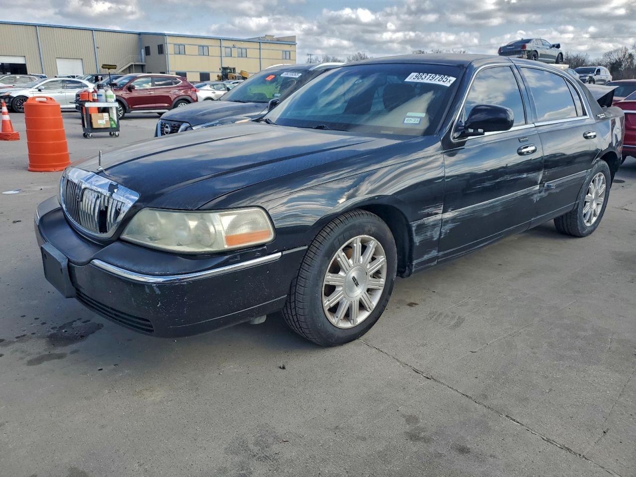 2LNBL8CV8BX755600