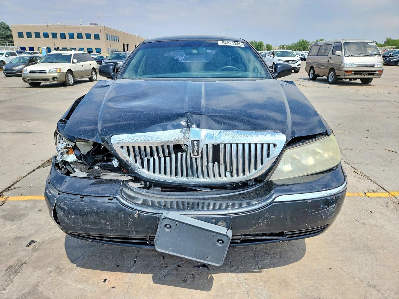 2010 Lincoln Town Car Executive L Black vin: 2LNBL8EV3AX752793