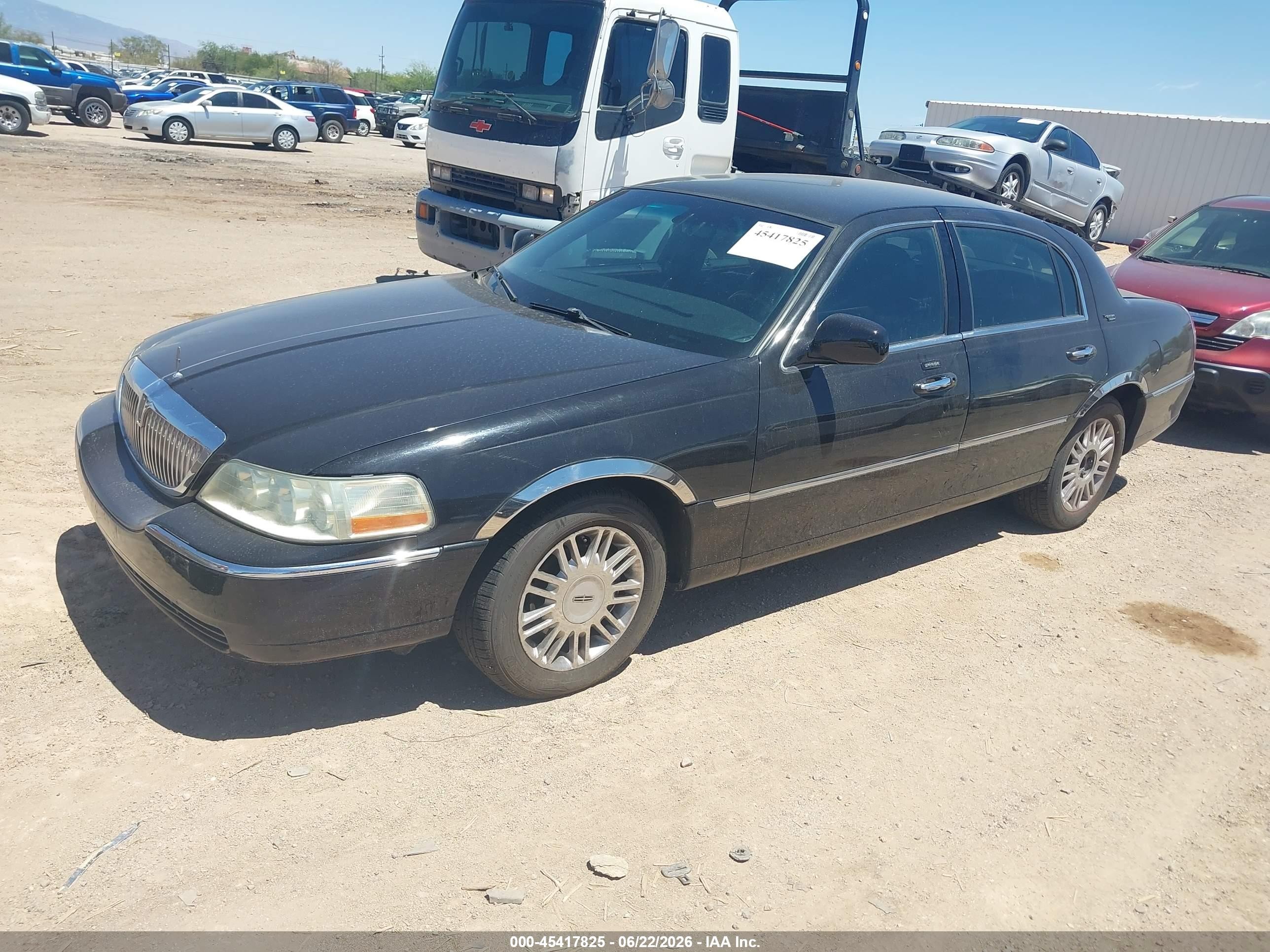 2009 Lincoln Town Car Signature Limited Black vin: 2LNHM82V29X623600