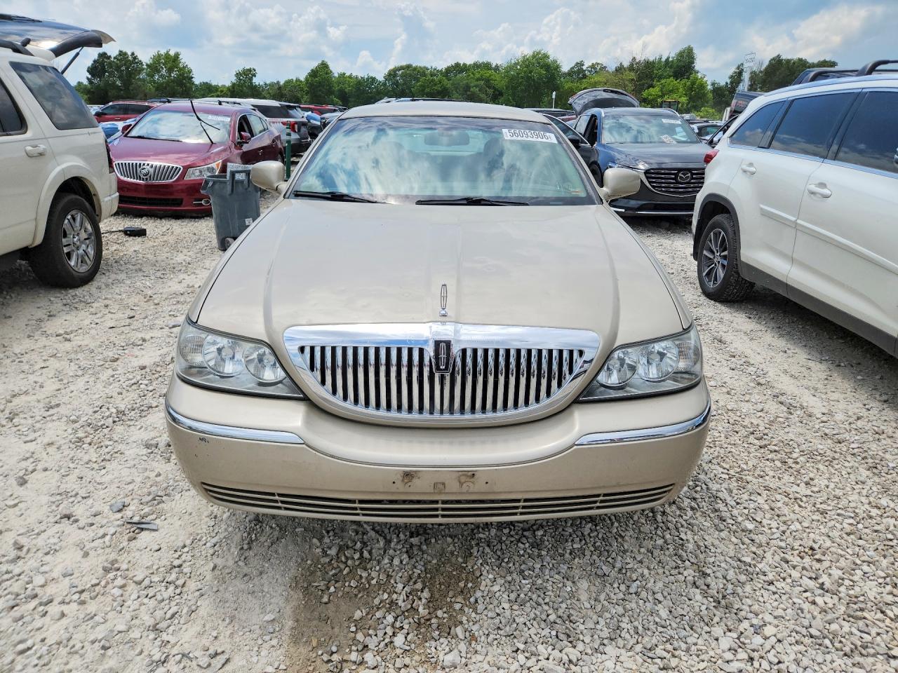 2009 Lincoln Town Car Signature Limited Gold vin: 2LNHM82V79X636066