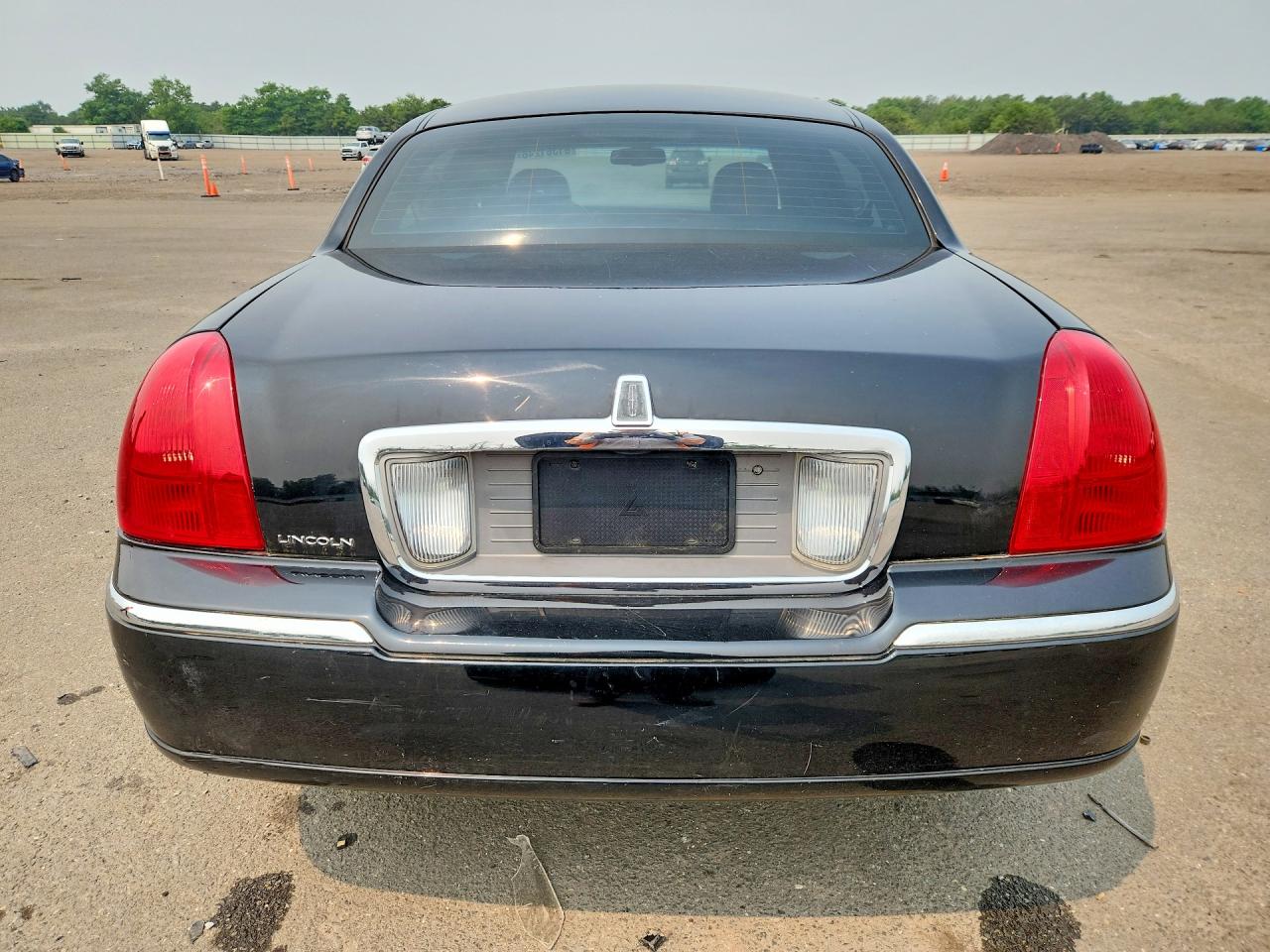 2008 Lincoln Town Car Signature Limited Black vin: 2LNHM82V98X659430