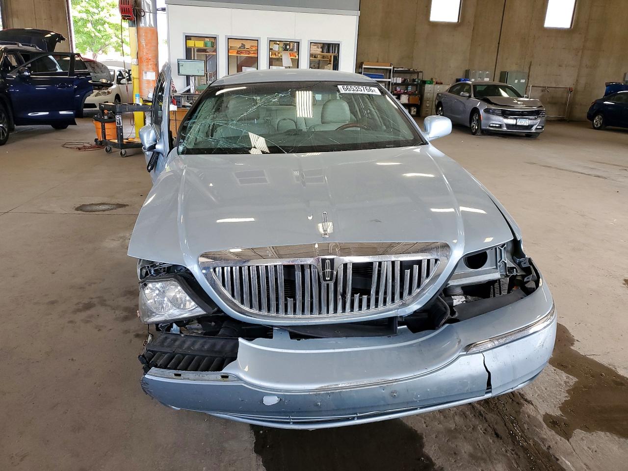2009 Lincoln Town Car Signature Limited Синий vin: 2LNHM82VX9X633629