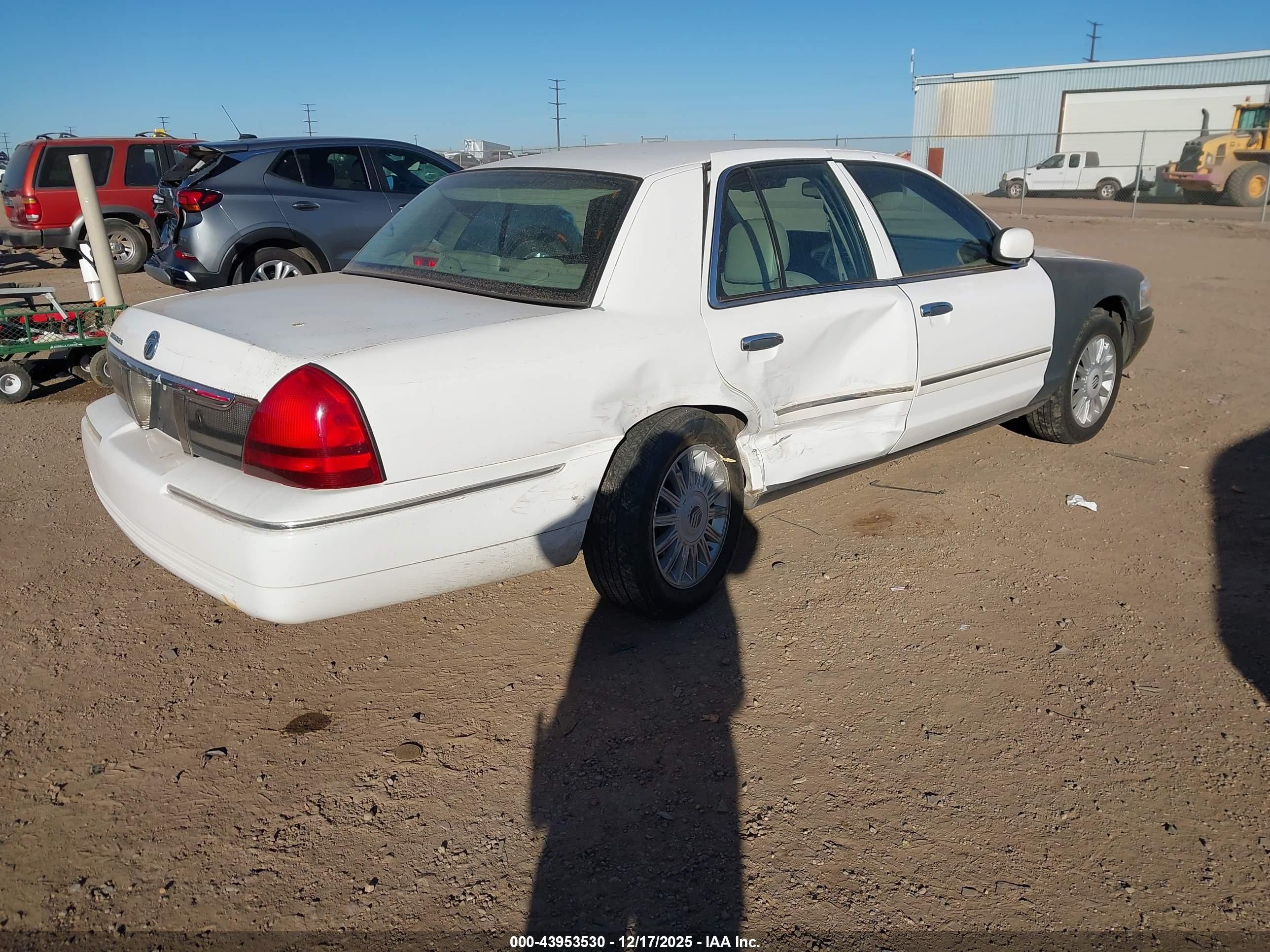 2010 Mercury Grand Marquis Ls (fleet Only) Белый vin: 2MEBM7FV0AX600625