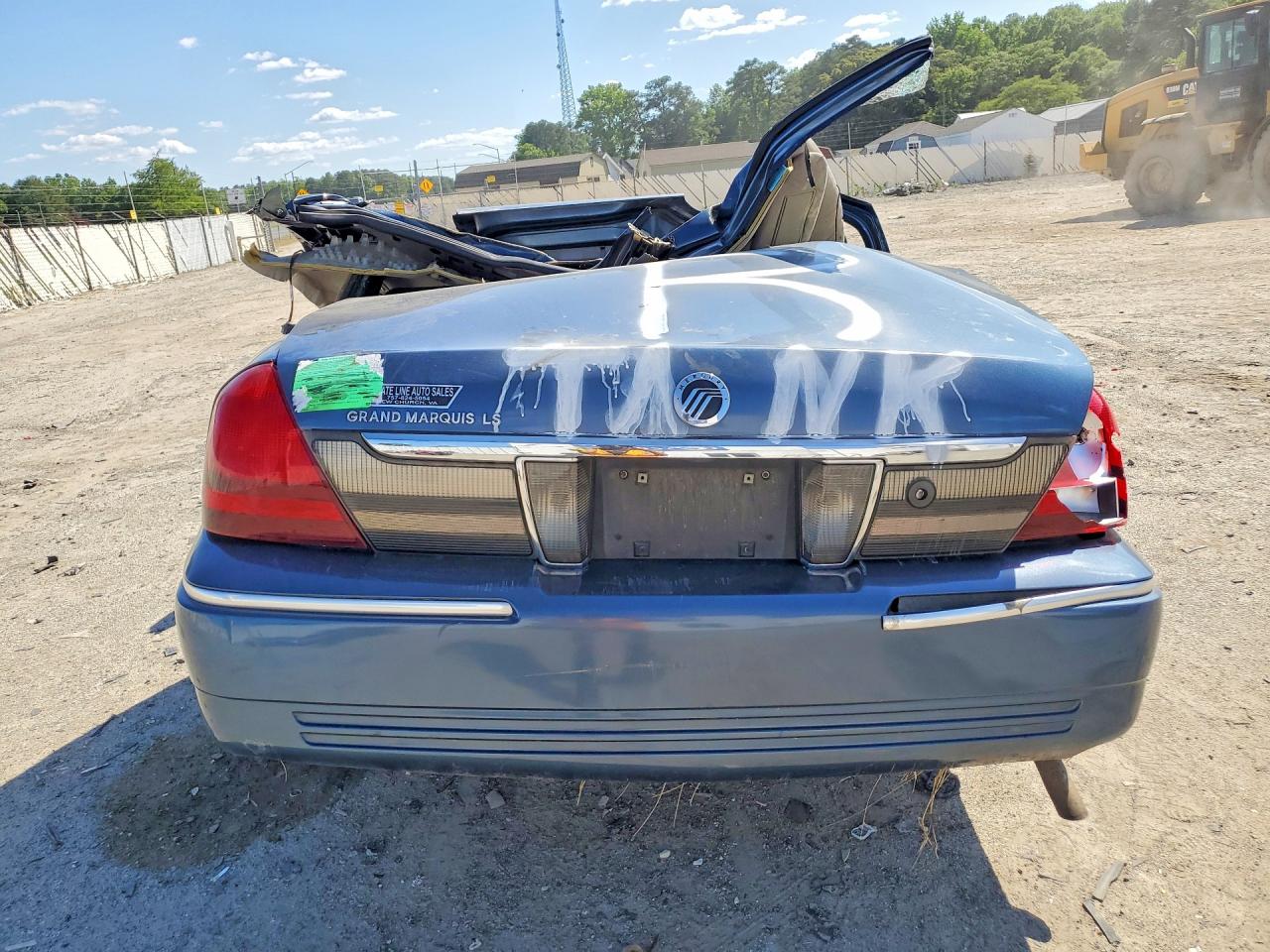 2011 Mercury Grand Marquis Ls Blue vin: 2MEBM7FV1BX606287