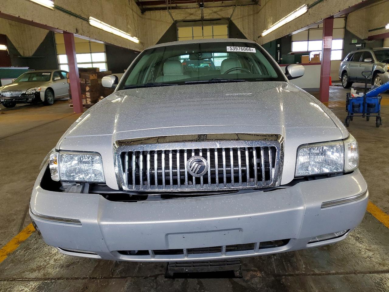 2010 Mercury Grand Marquis Ls Silver vin: 2MEBM7FV2AX600867