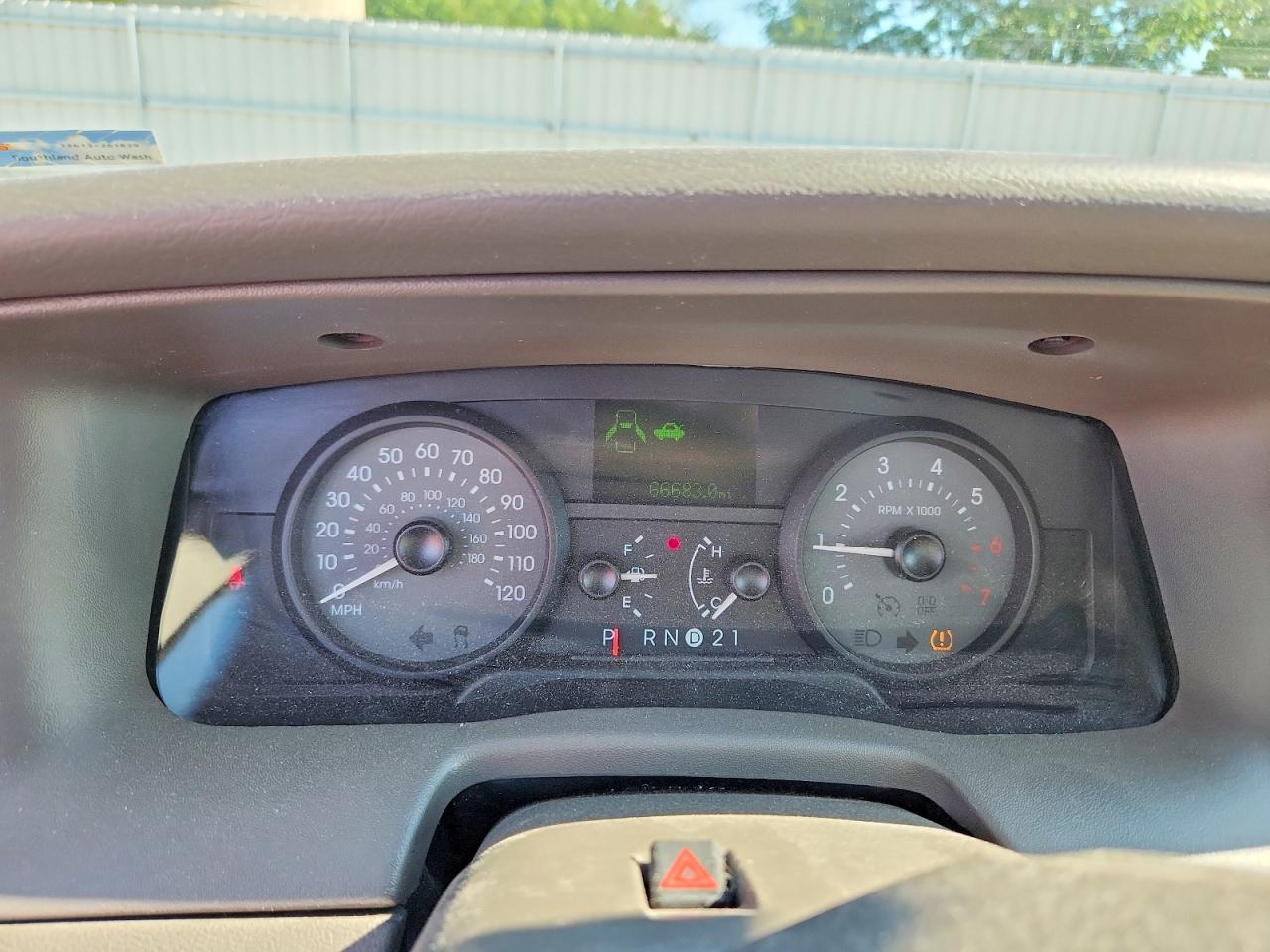2010 Mercury Grand Marquis Ls Gold vin: 2MEBM7FV2AX630676