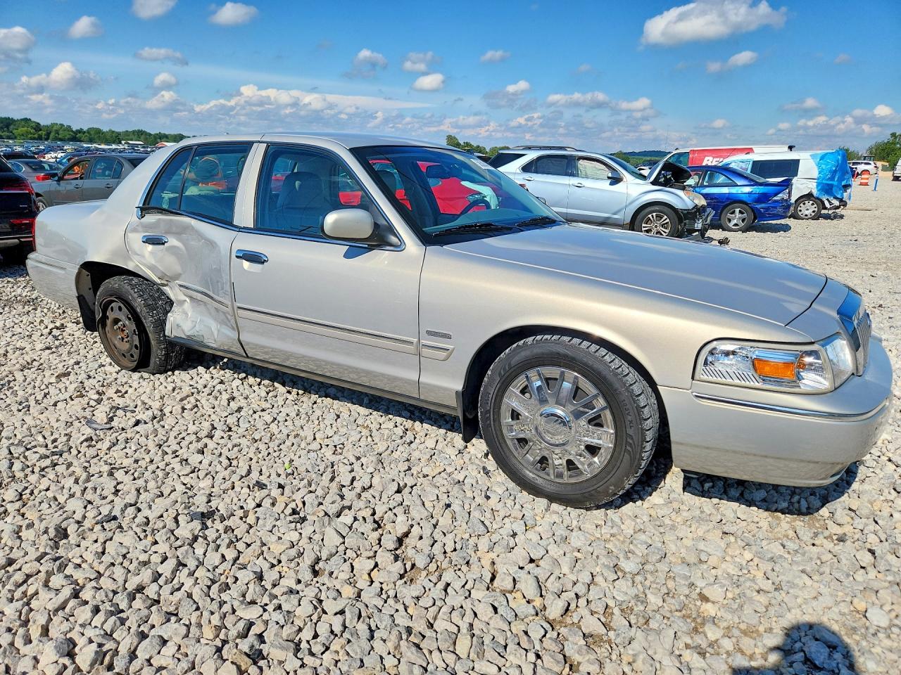 2010 Mercury Grand Marquis Ls Gold vin: 2MEBM7FV2AX630676
