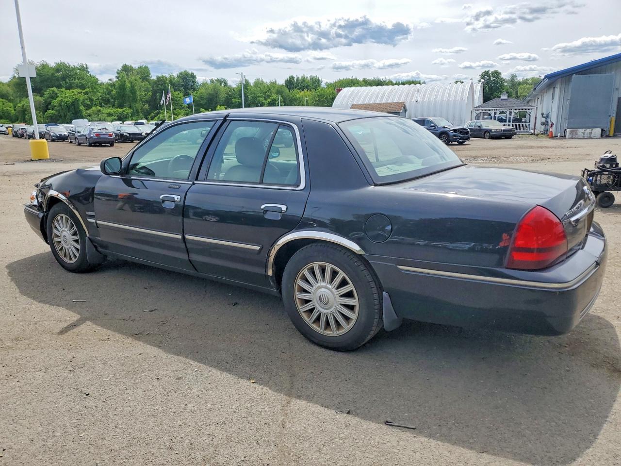 2010 Mercury Grand Marquis Ls Black vin: 2MEBM7FV3AX600196