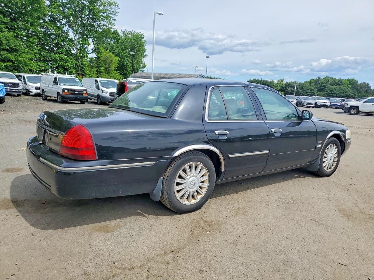 2010 Mercury Grand Marquis Ls Black vin: 2MEBM7FV3AX600196