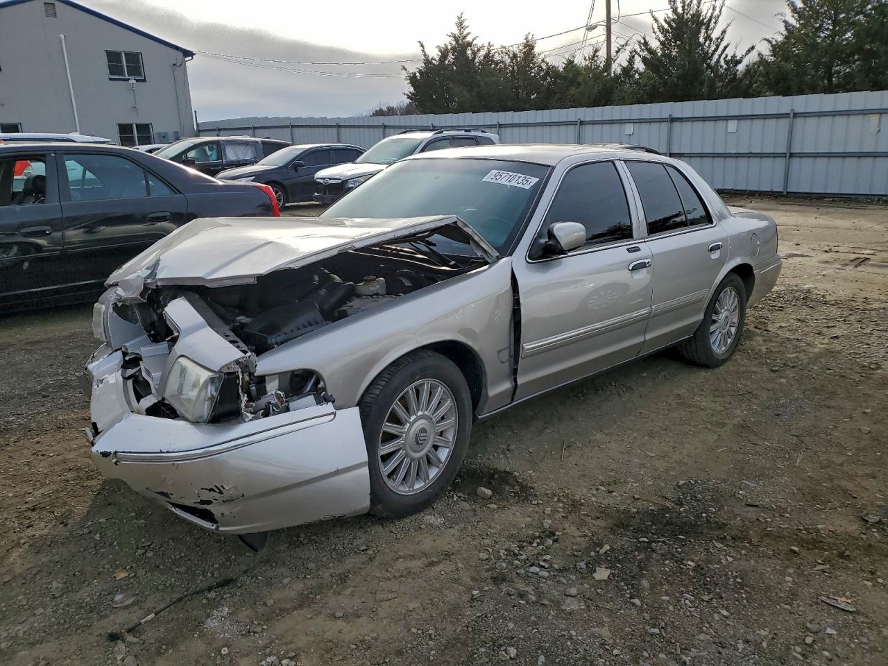 2010 Mercury Grand Marquis Ls Silver vin: 2MEBM7FV3AX602255