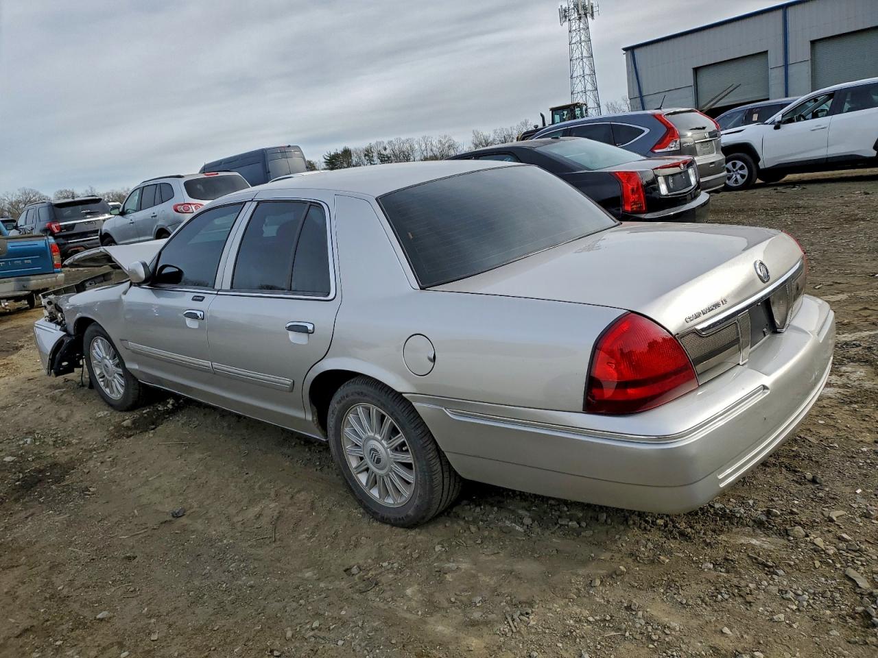 2010 Mercury Grand Marquis Ls Silver vin: 2MEBM7FV3AX602255