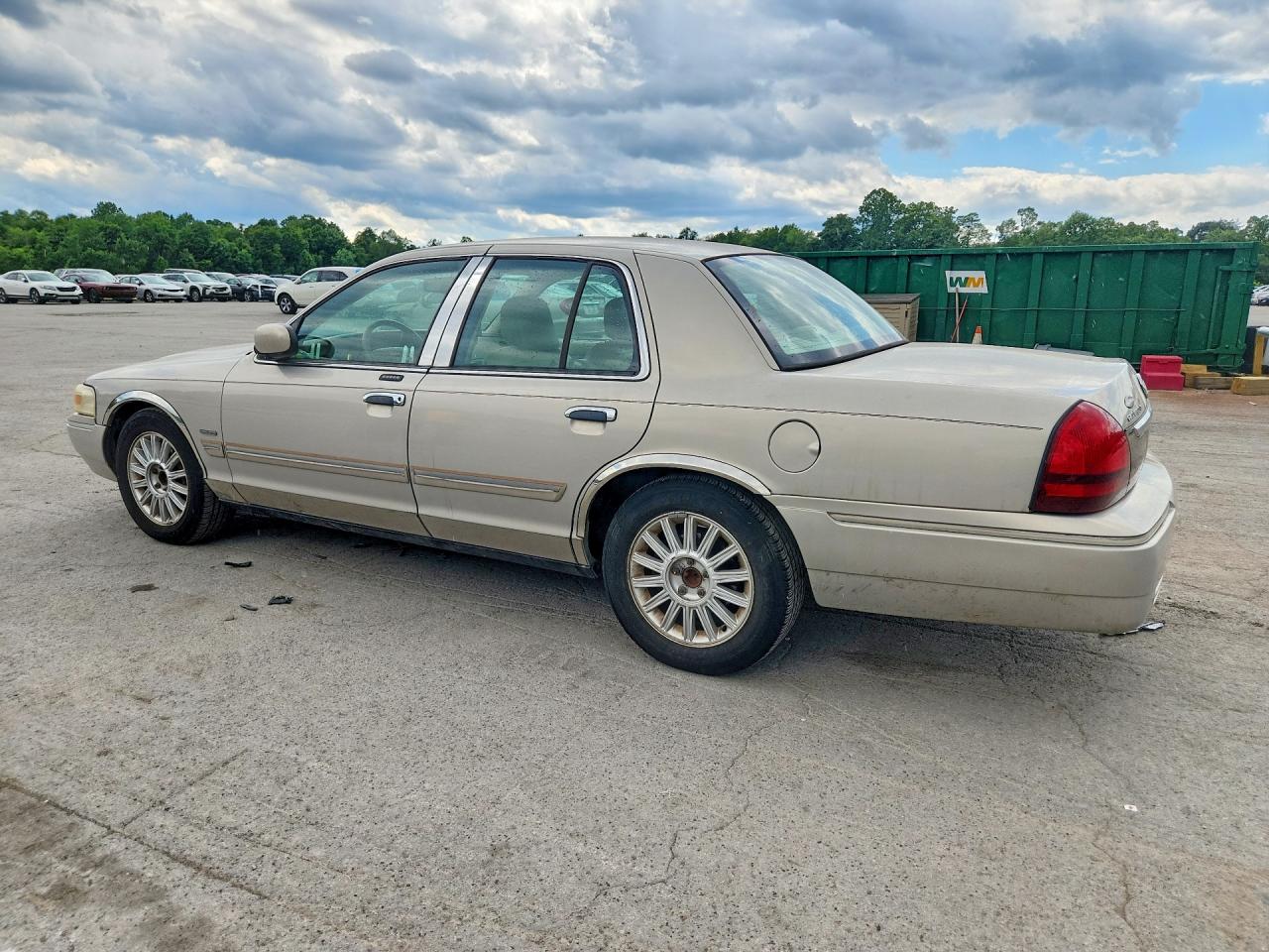 2010 Mercury Grand Marquis Ls Beige vin: 2MEBM7FV3AX628807