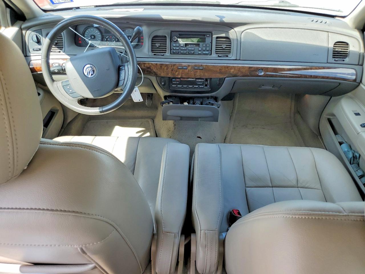 2010 Mercury Grand Marquis Ls White vin: 2MEBM7FV4AX616388