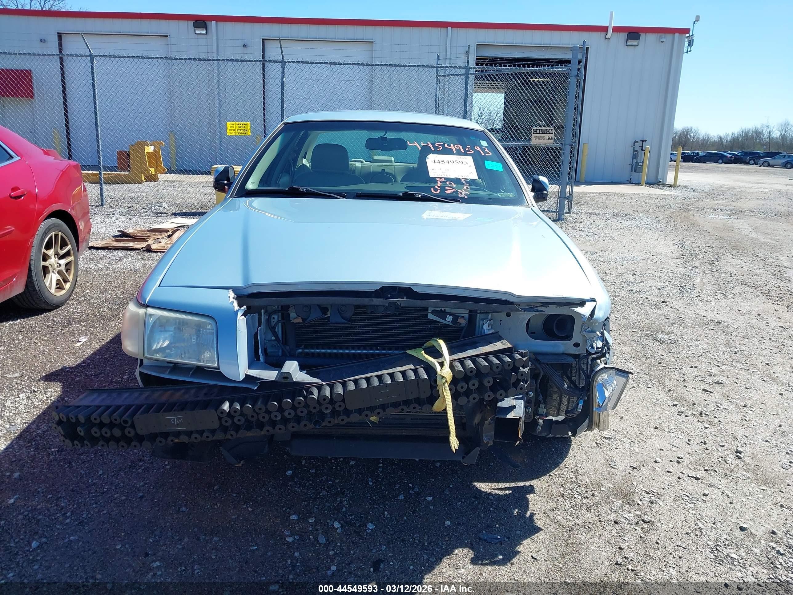 2010 Mercury Grand Marquis Ls (fleet Only) Blue vin: 2MEBM7FV4AX633790