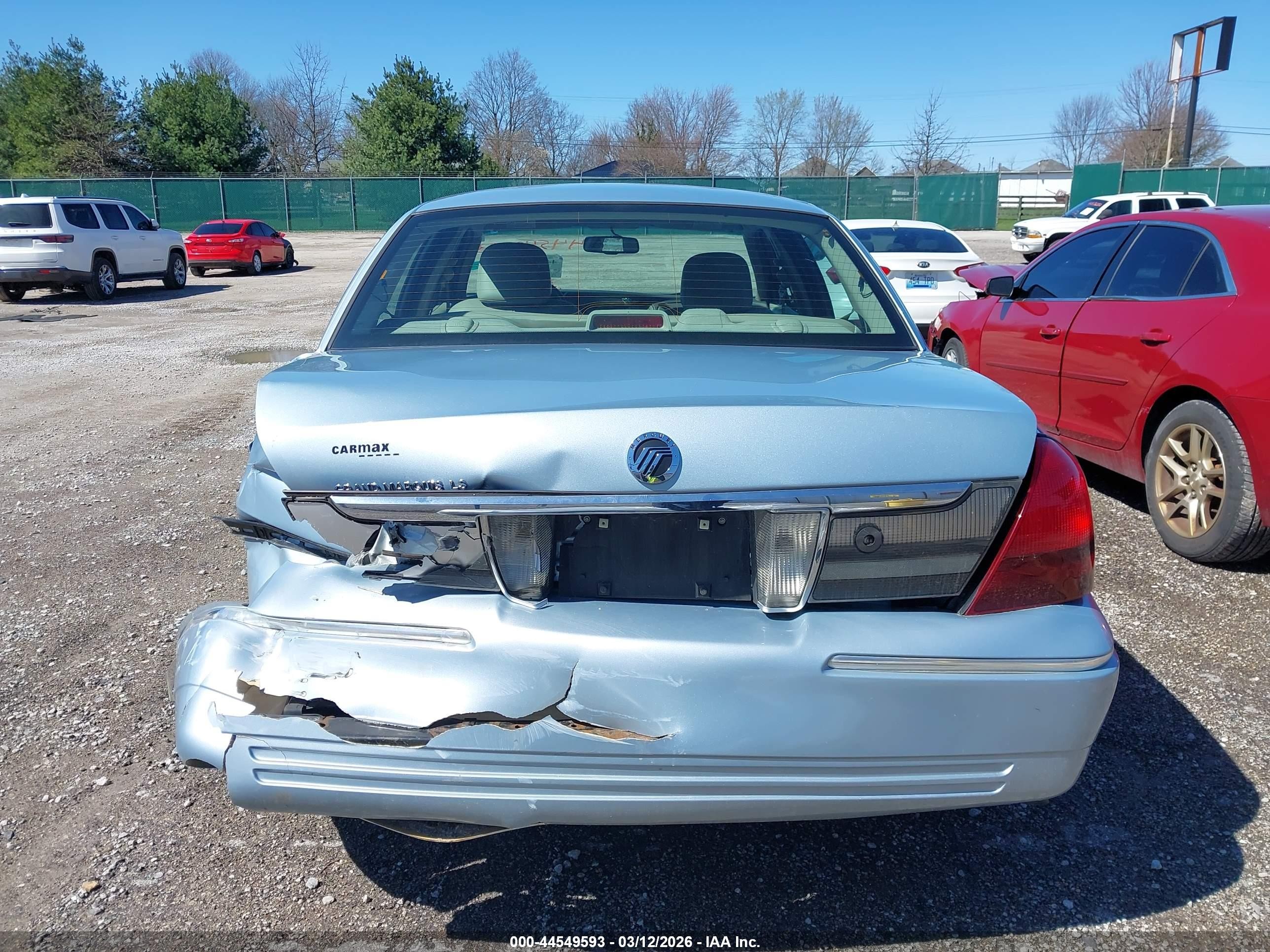 2010 Mercury Grand Marquis Ls (fleet Only) Blue vin: 2MEBM7FV4AX633790