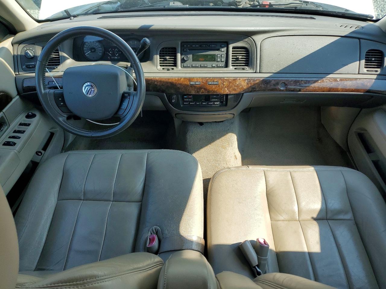 2011 Mercury Grand Marquis Ls White vin: 2MEBM7FV4BX601164